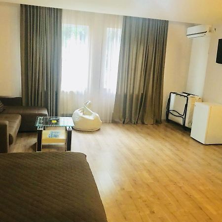 Apartamento Solo Lucky Tiflis Exterior foto